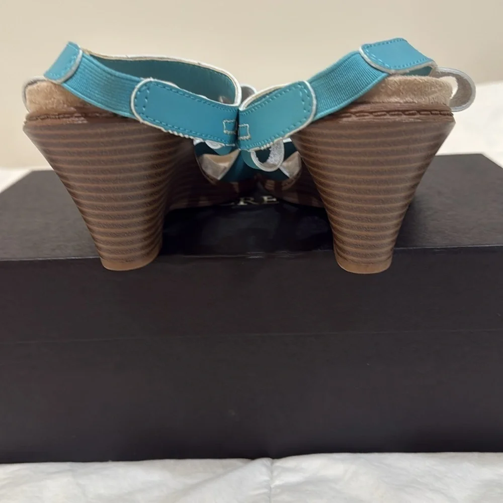 Lifestride Women's turquoise Wedge Sandals Sz 9 - Picture 3 of 7